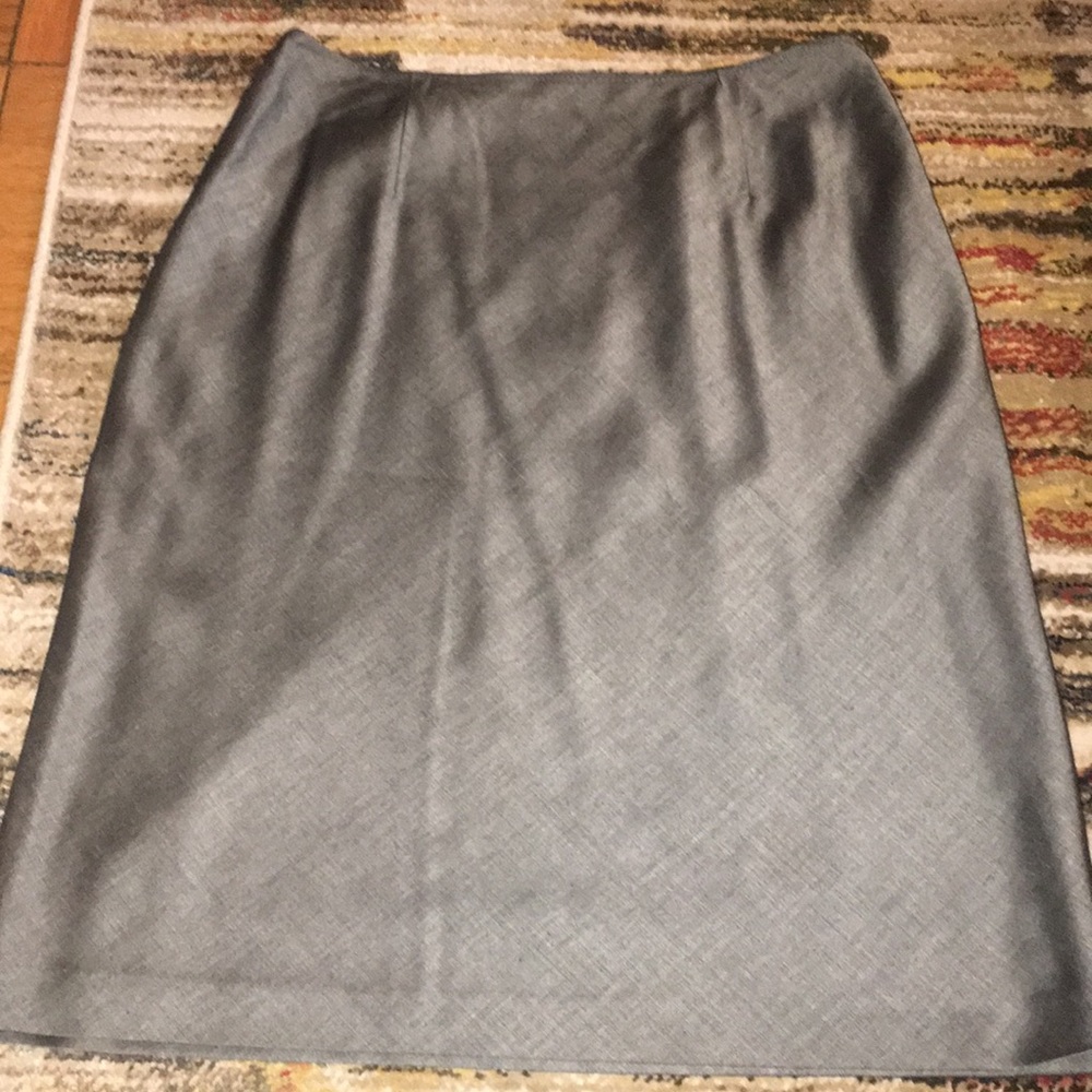 Tahari Petite Pencil Skirt - size 4Petite